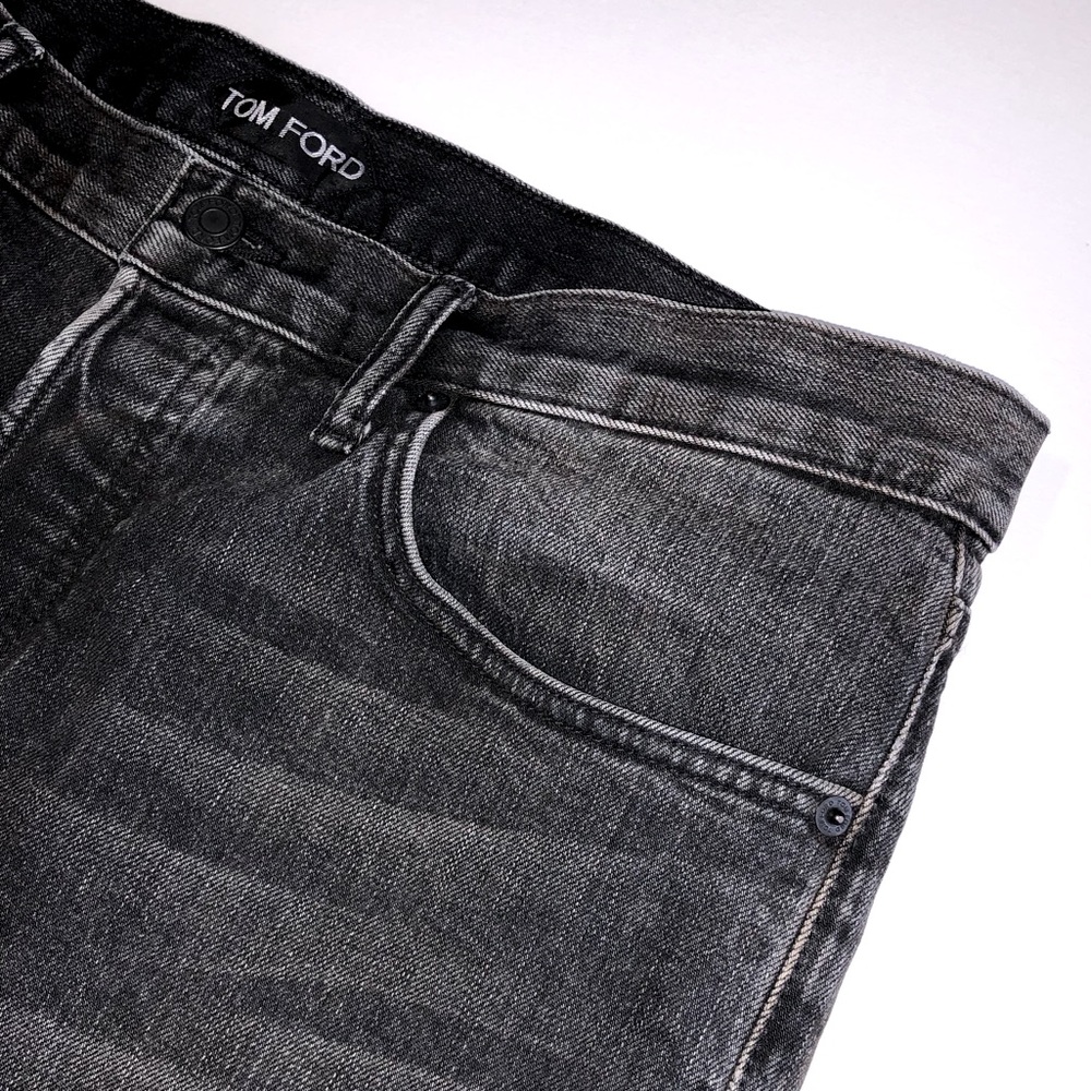 SOLD ๐ฆ TOM FORD
Slim-Fit Selvedge Jeans - Picture 9 of 16